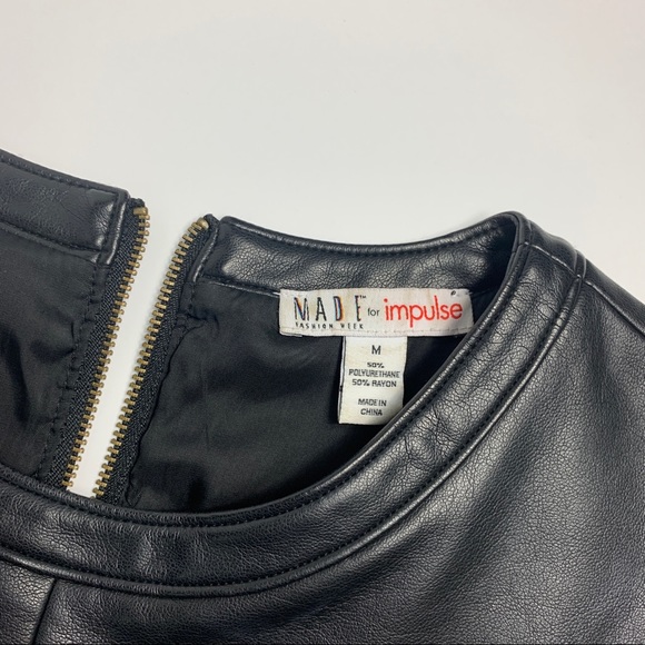 Impulse Fashion Week Crop Top Pleather Structured - Picture 6 of 9